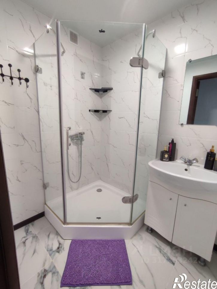 3-комн квартира ул Авиационная, 8,  д. 8