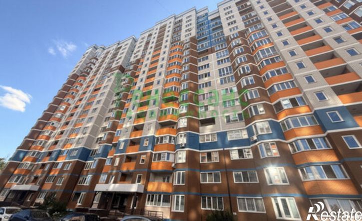 3-комн квартира ул Комарова, 53,  д. 53