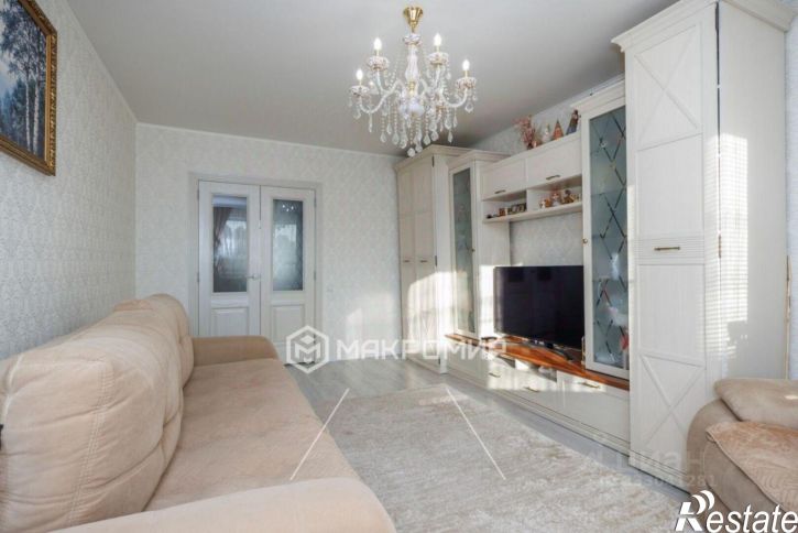 3-комн квартира ул Авиационная, 1,  д. 1