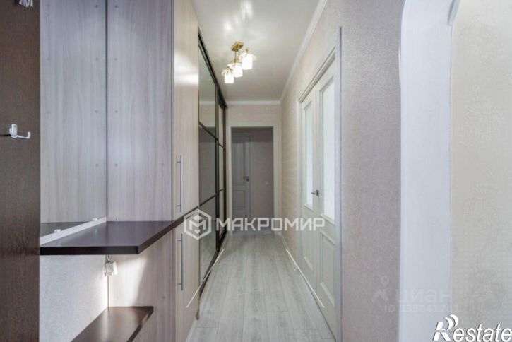 3-комн квартира ул Авиационная, 1,  д. 1