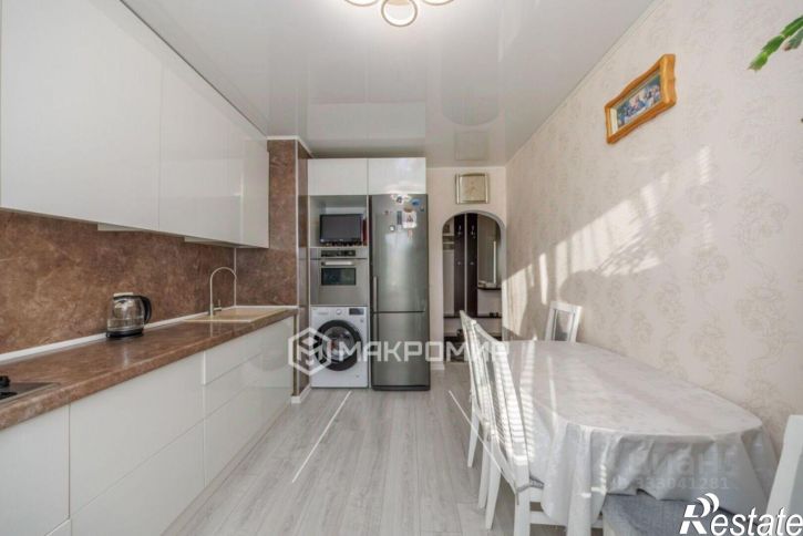 3-комн квартира ул Авиационная, 1,  д. 1