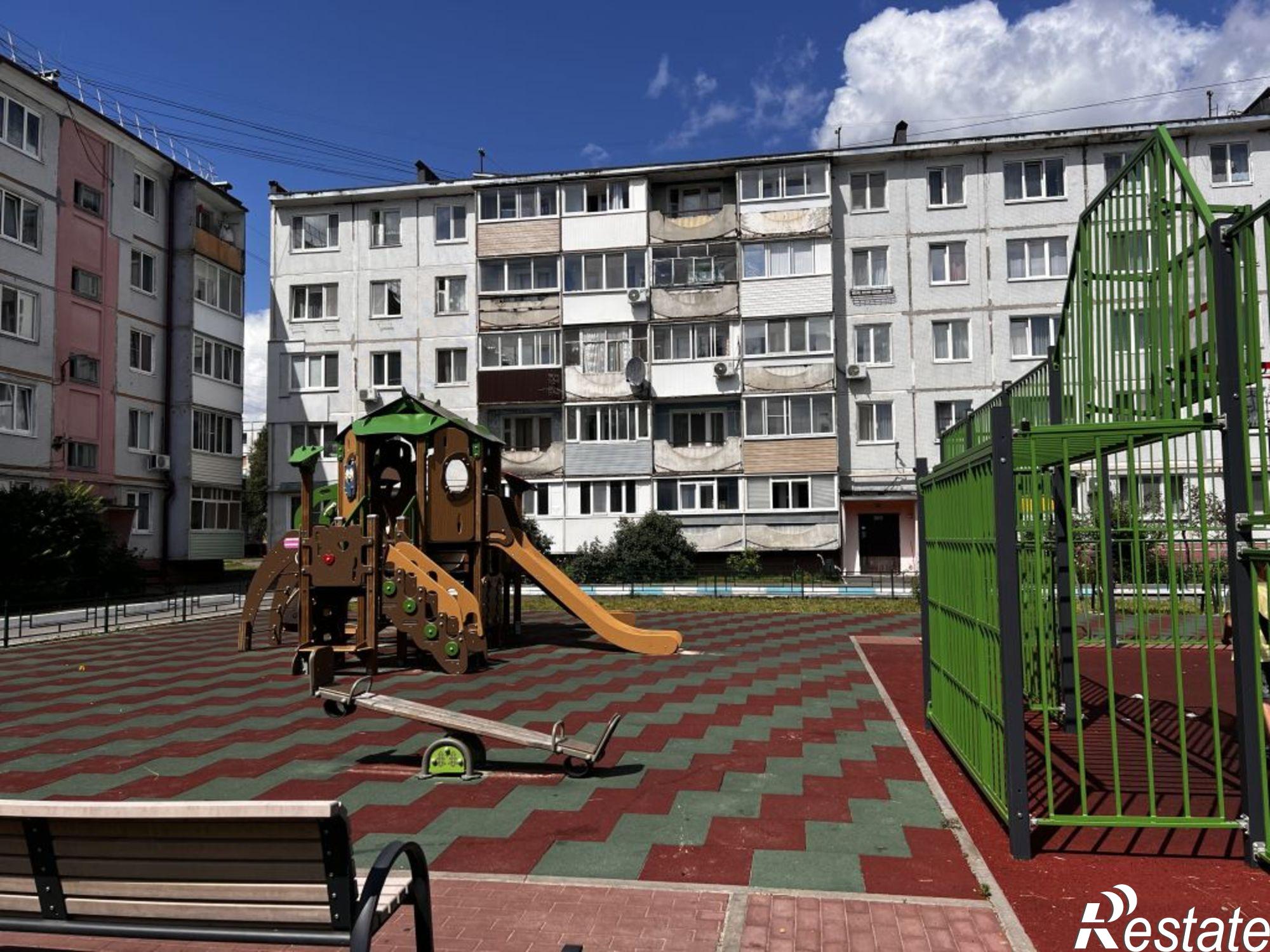 Купить квартиру за 6 440 000 рублей на Камозина ул, 23