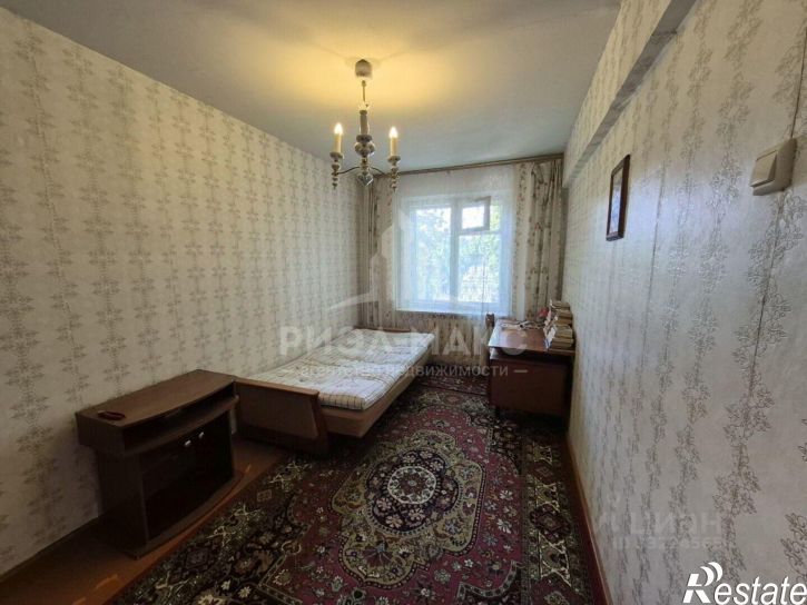 3-комн квартира ул Крахмалева, 5,  д. 5