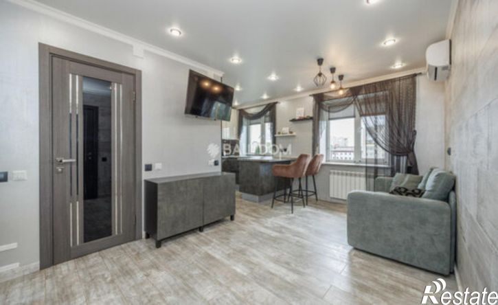 4-комн квартира ул Софьи Перовской, 85,  д. 85