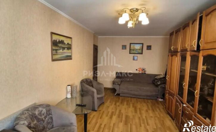 2-комн квартира ул Горбатова, 2,  д. 2