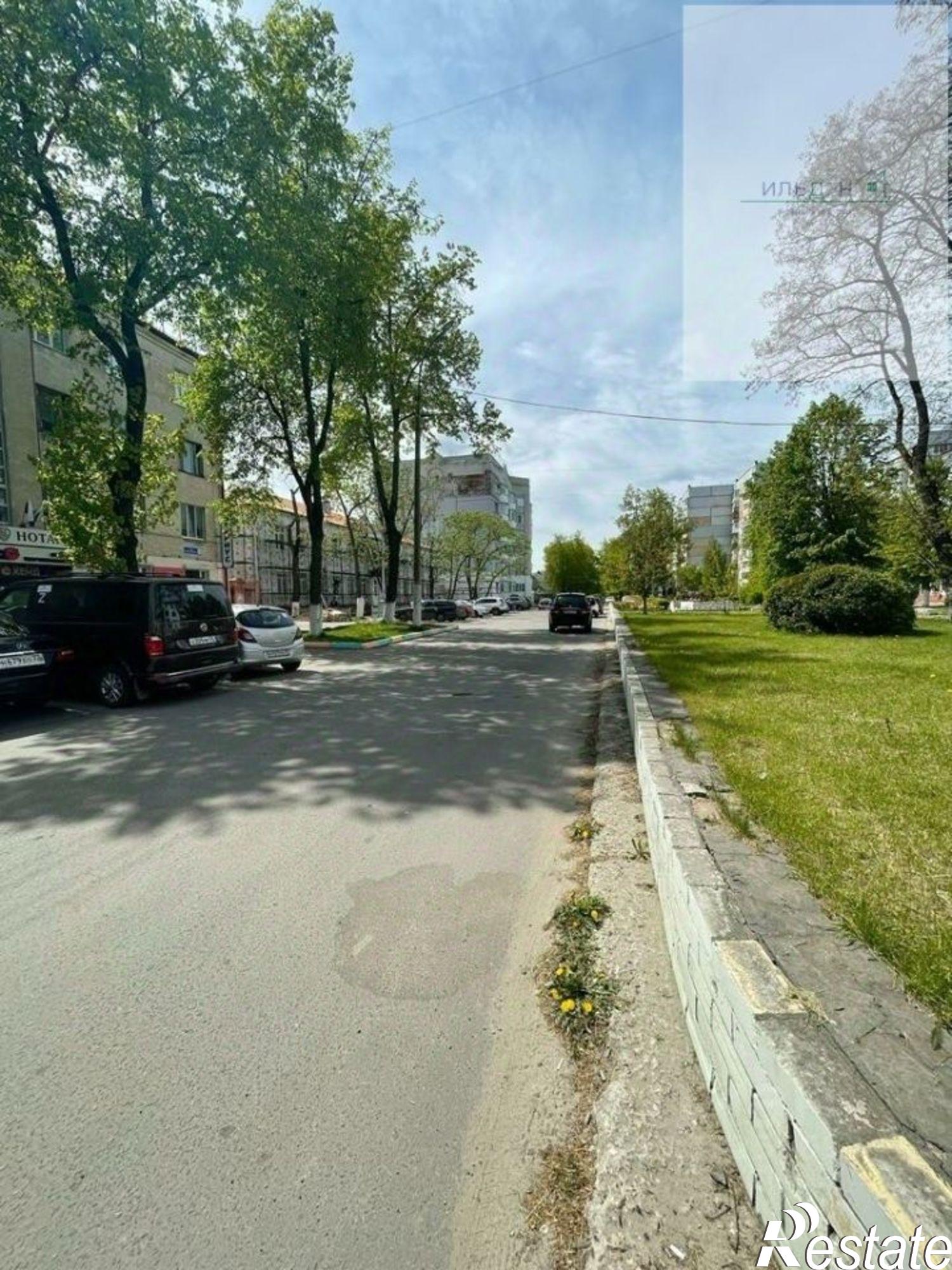 Сдать торговое помещение за 60 000 рублей на ул 3 Интернационала, 3