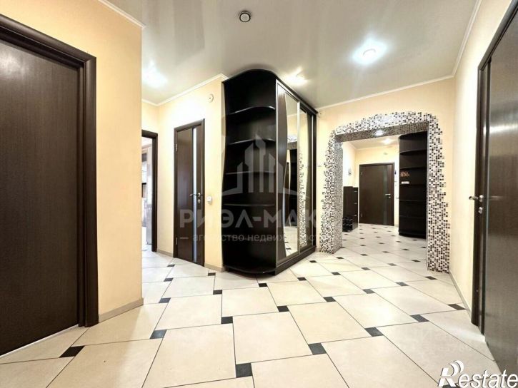 4-комн квартира ул Романа Брянского, 17,  д. 17