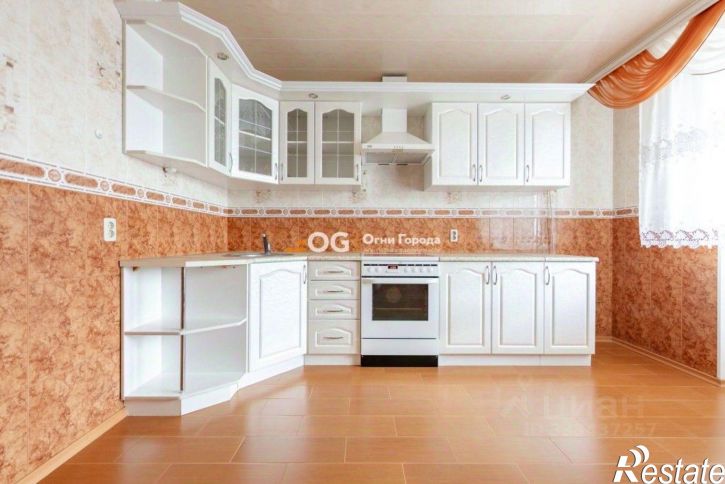 3-комн квартира ул Ромашина, 32,  д. 32