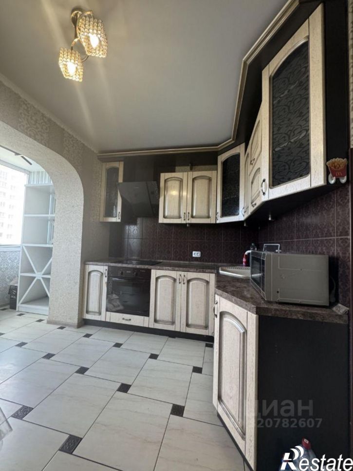2-комн квартира улица Комарова, 57,  д. 57