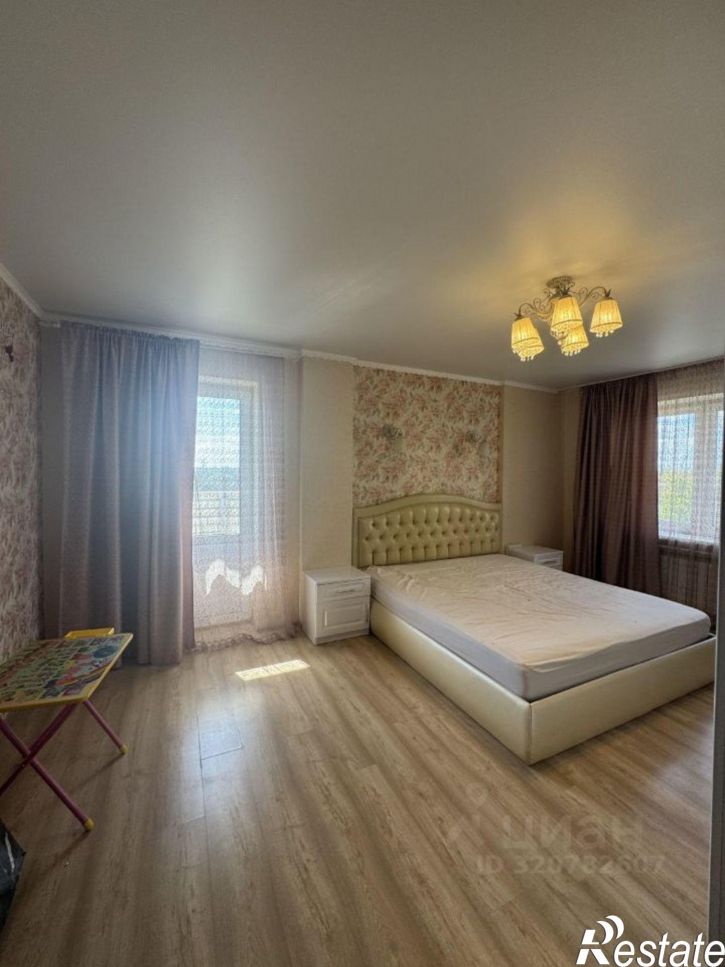 2-комн квартира улица Комарова, 57,  д. 57