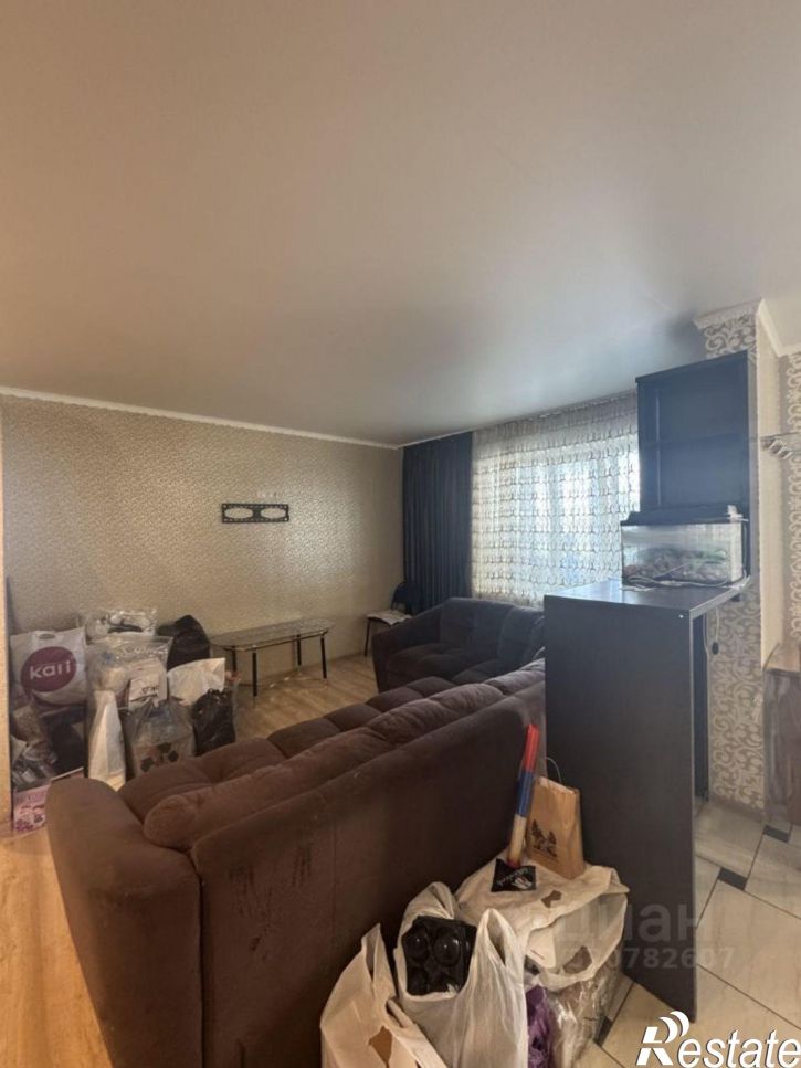 2-комн квартира улица Комарова, 57,  д. 57