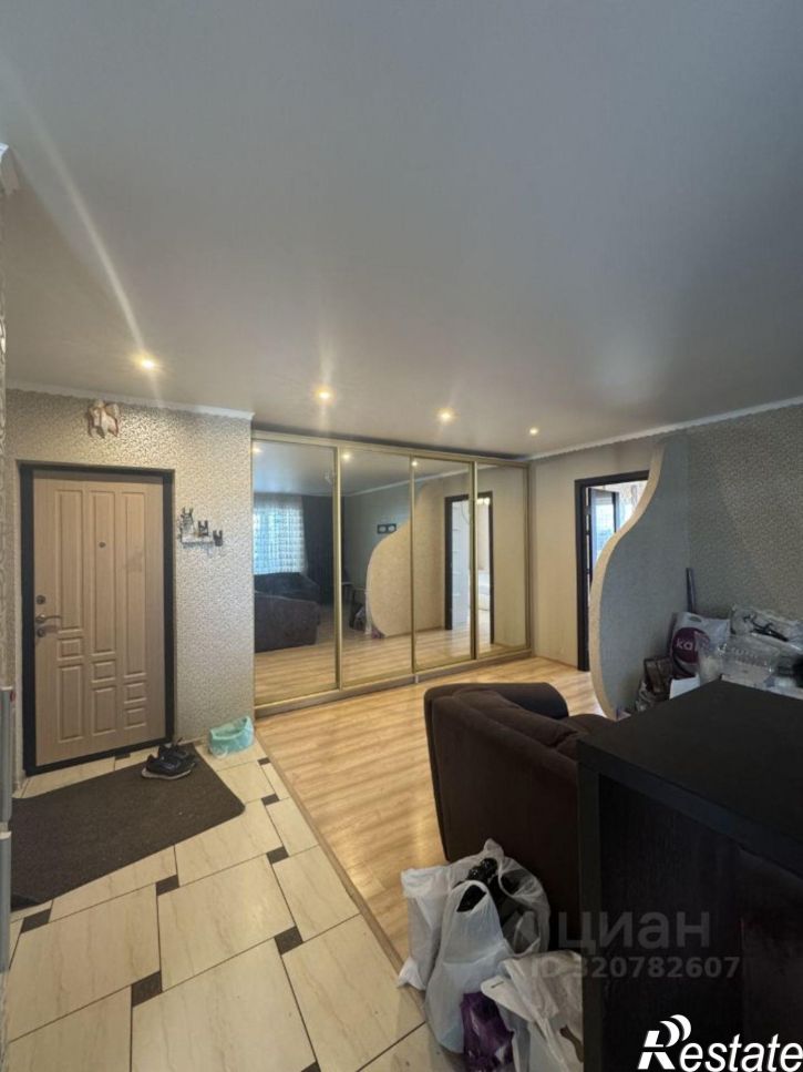 2-комн квартира улица Комарова, 57,  д. 57