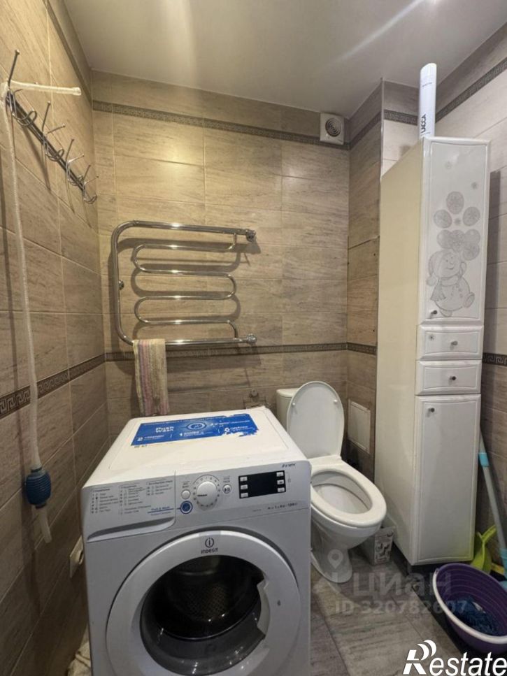 2-комн квартира улица Комарова, 57,  д. 57