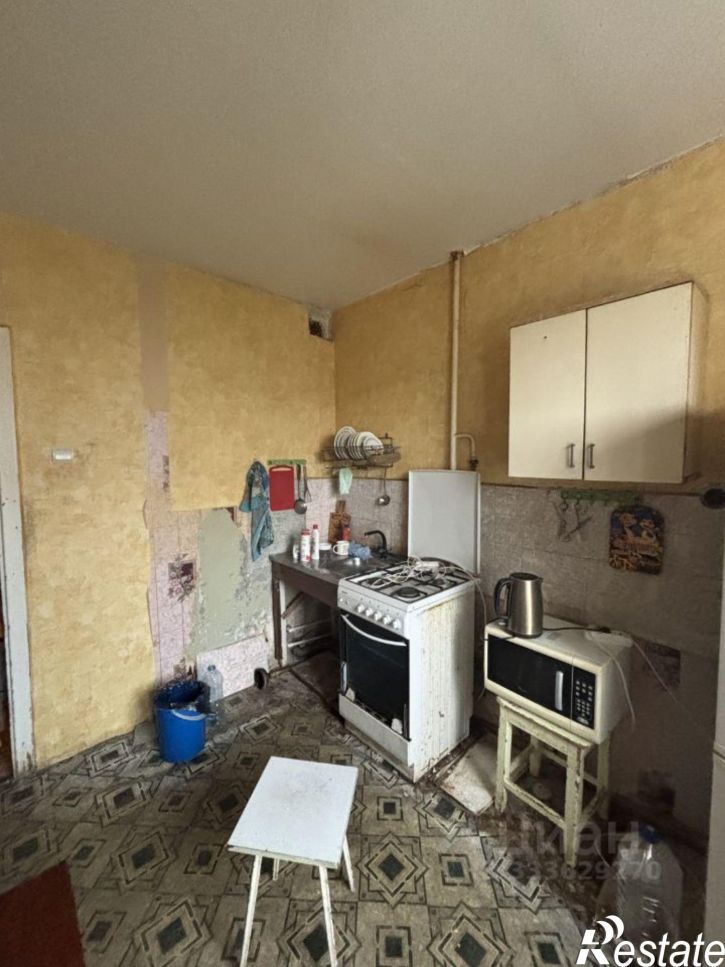 3-комн квартира улица Камозина, 27,  д. 27