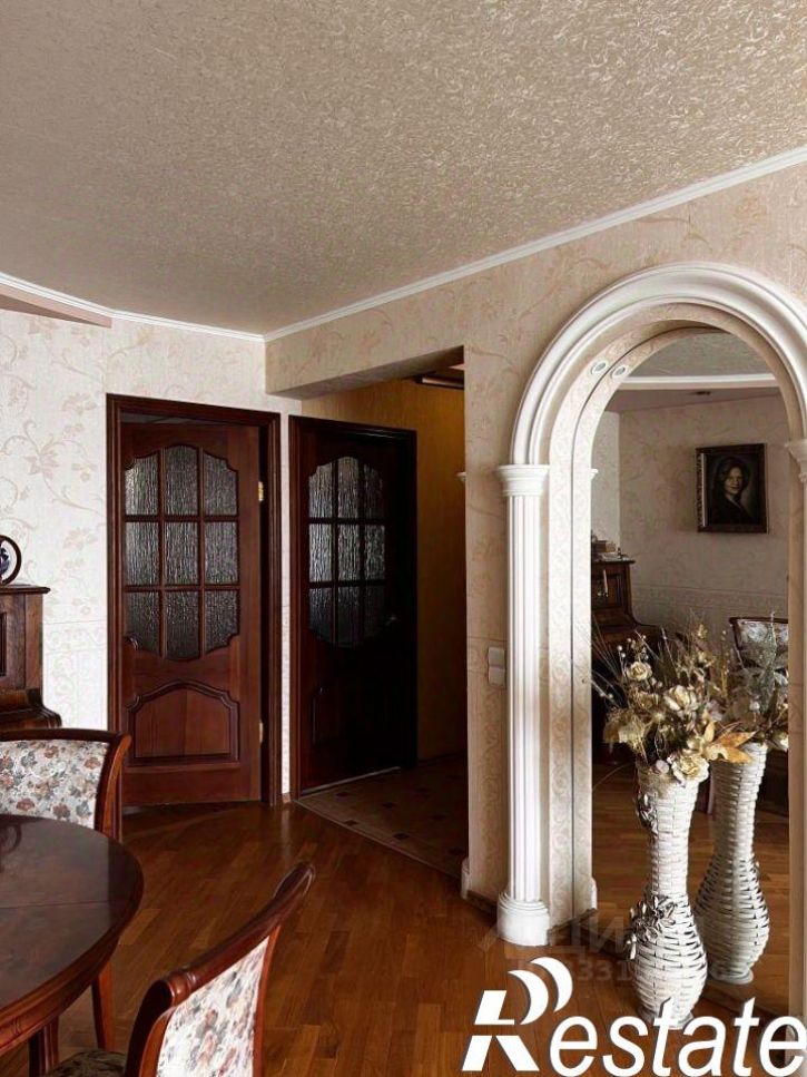 3-комн квартира улица Камозина, 23,  д. 23
