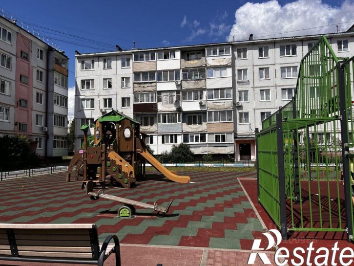3-комн квартира улица Камозина, 23,  д. 23