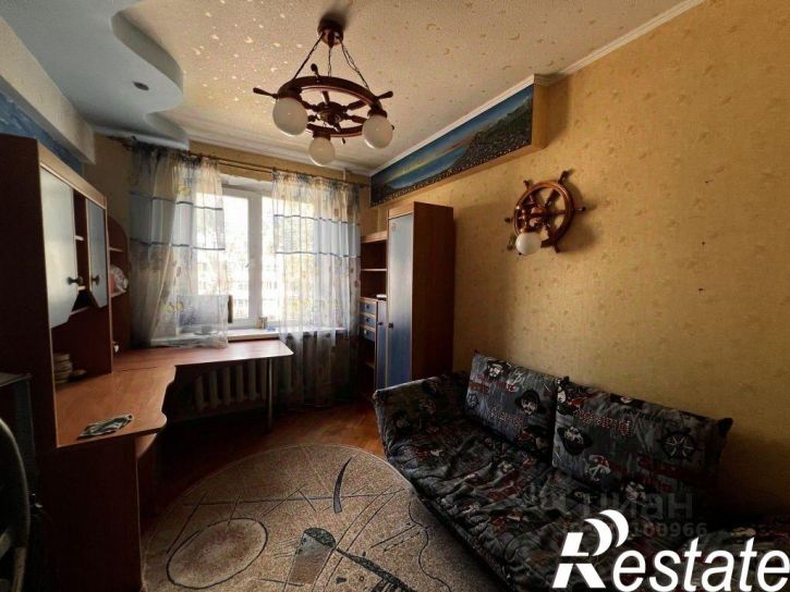 3-комн квартира улица Камозина, 23,  д. 23