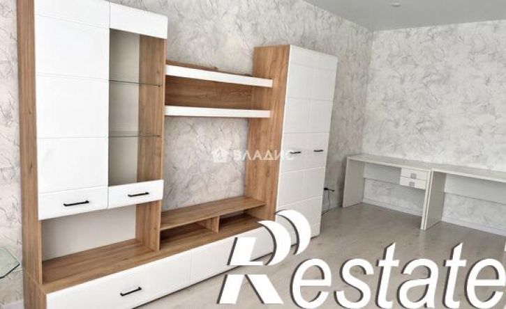 2-комн квартира улица Горбатова, 22,  д. 22
