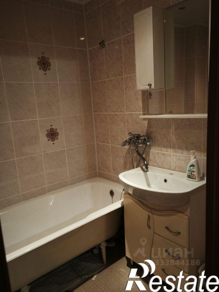 2-комн квартира Бежицкая улица, 1 к3,  д. 1 к3