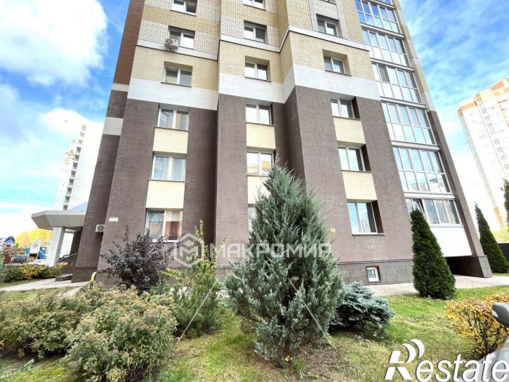 2-комн квартира улица Горбатова, 45,  д. 45