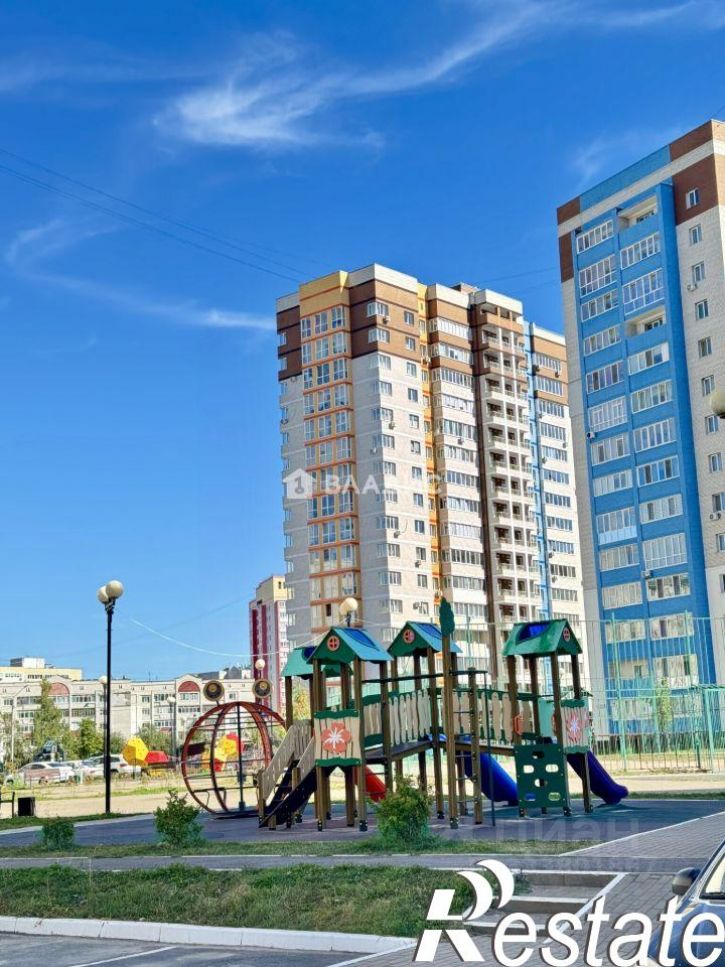 2-комн квартира улица Горбатова, 24,  д. 24