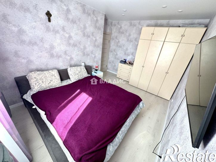 2-комн квартира улица Горбатова, 24,  д. 24