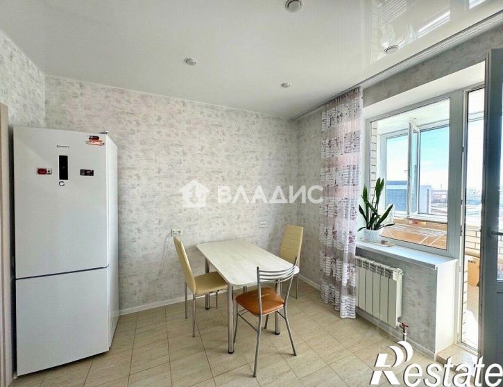 2-комн квартира улица Горбатова, 24,  д. 24