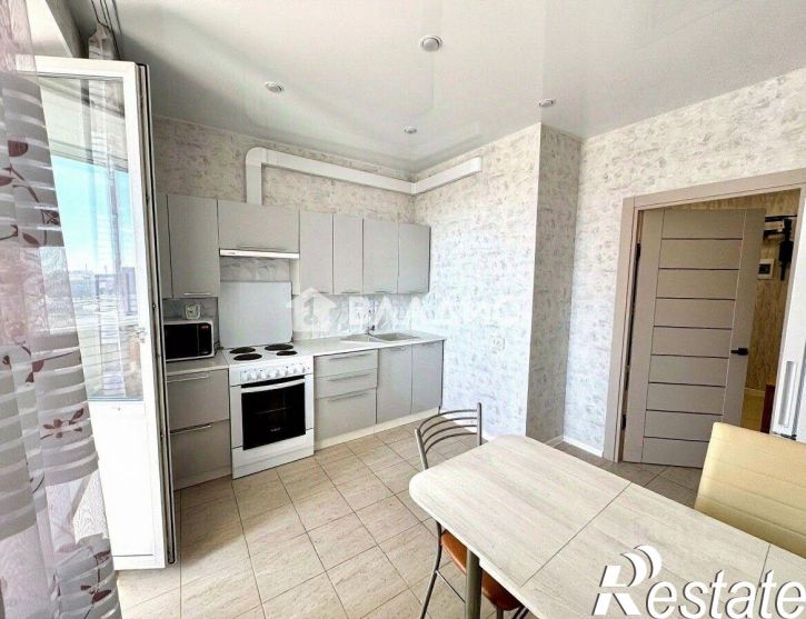2-комн квартира улица Горбатова, 24,  д. 24