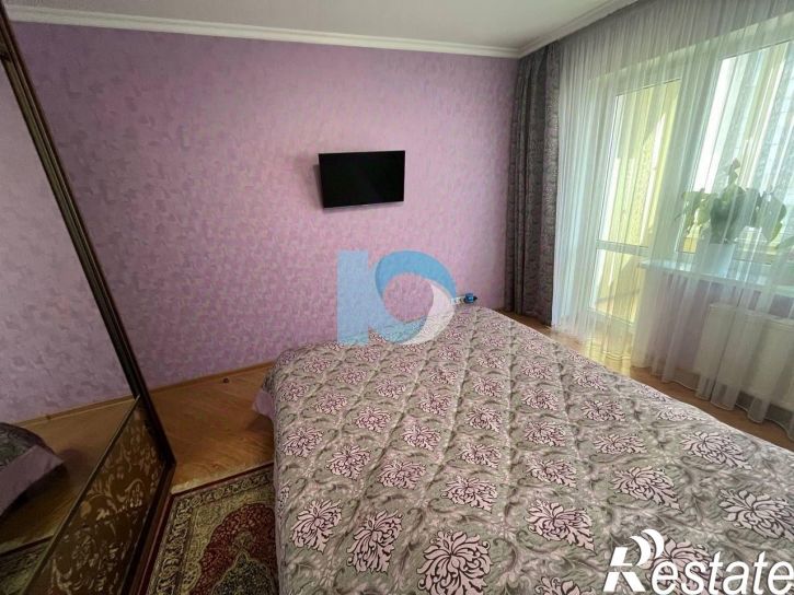 3-комн квартира улица Брянского Фронта, 28 к1,  д. 28 к1