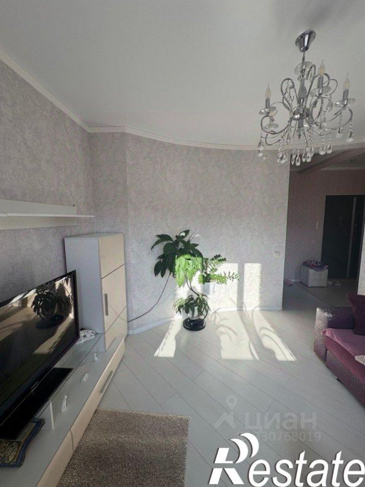 2-комн квартира проспект Станке Димитрова, 67 к5,  д. 67 к5