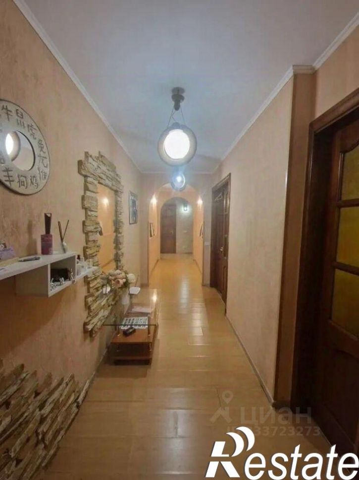 3-комн квартира Унечская улица, 97,  д. 97