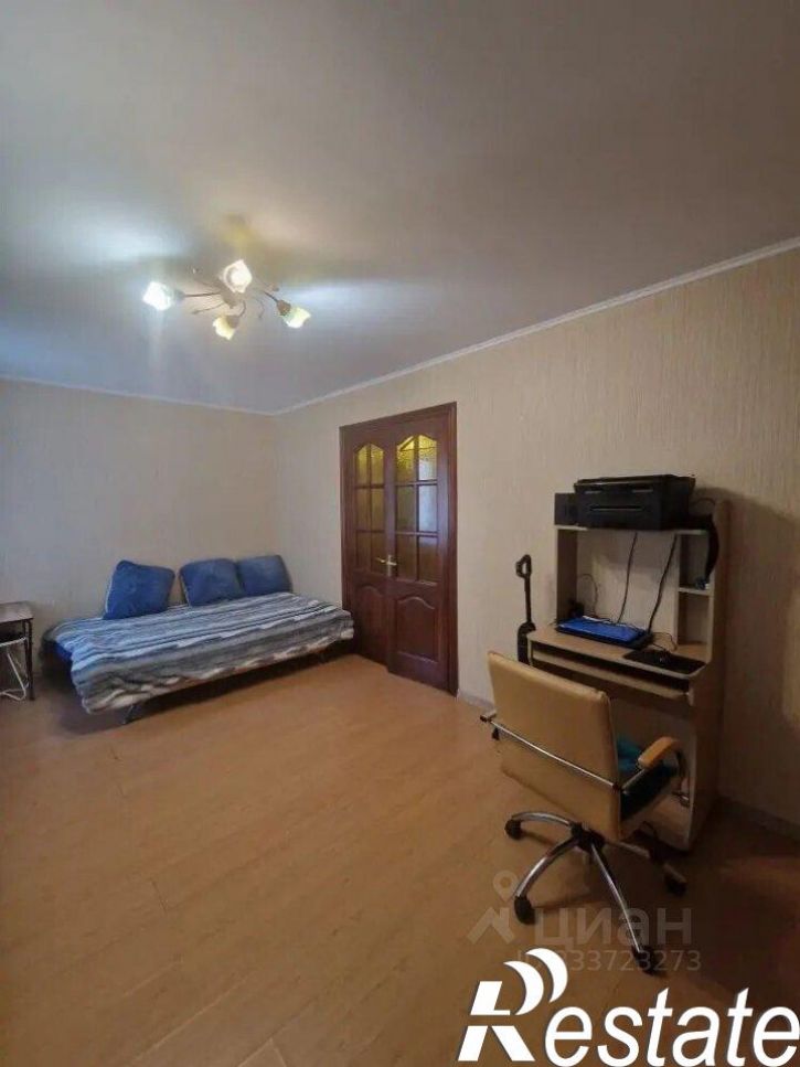 3-комн квартира Унечская улица, 97,  д. 97