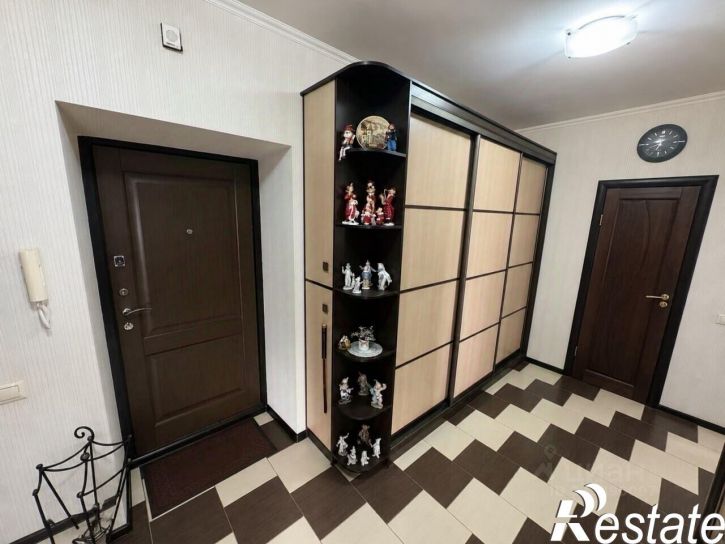 3-комн квартира улица Костычева, 23,  д. 23