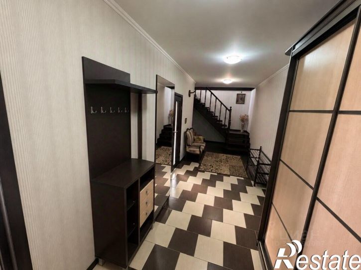 3-комн квартира улица Костычева, 23,  д. 23