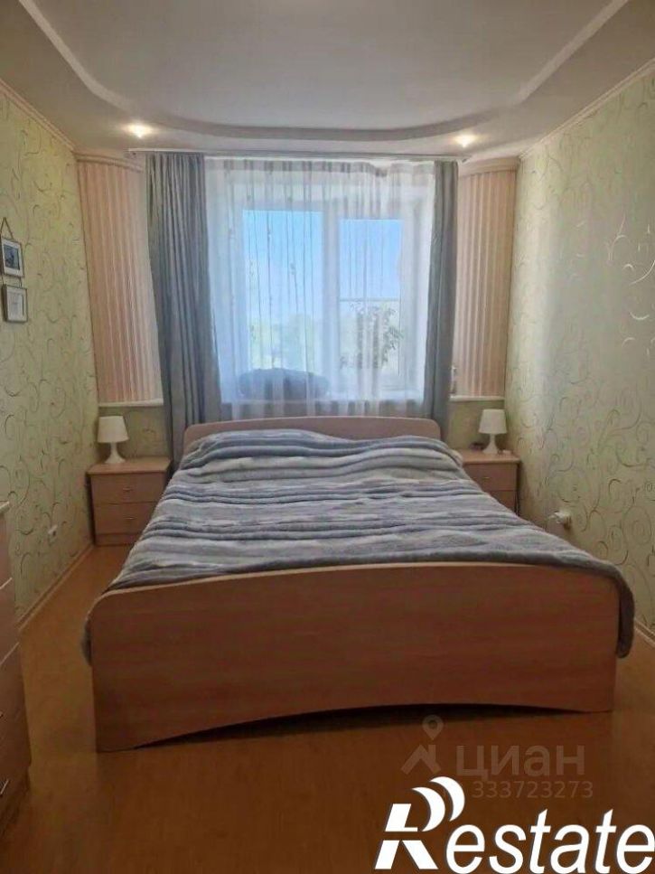 3-комн квартира Унечская улица, 97,  д. 97