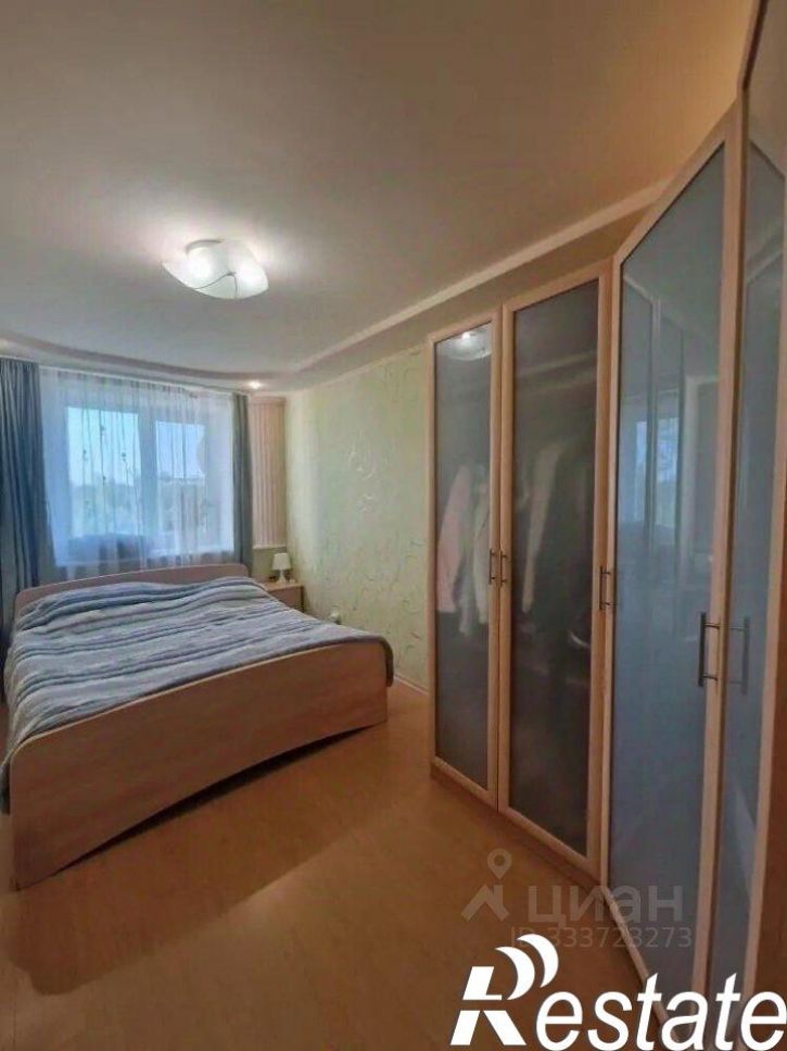 3-комн квартира Унечская улица, 97,  д. 97
