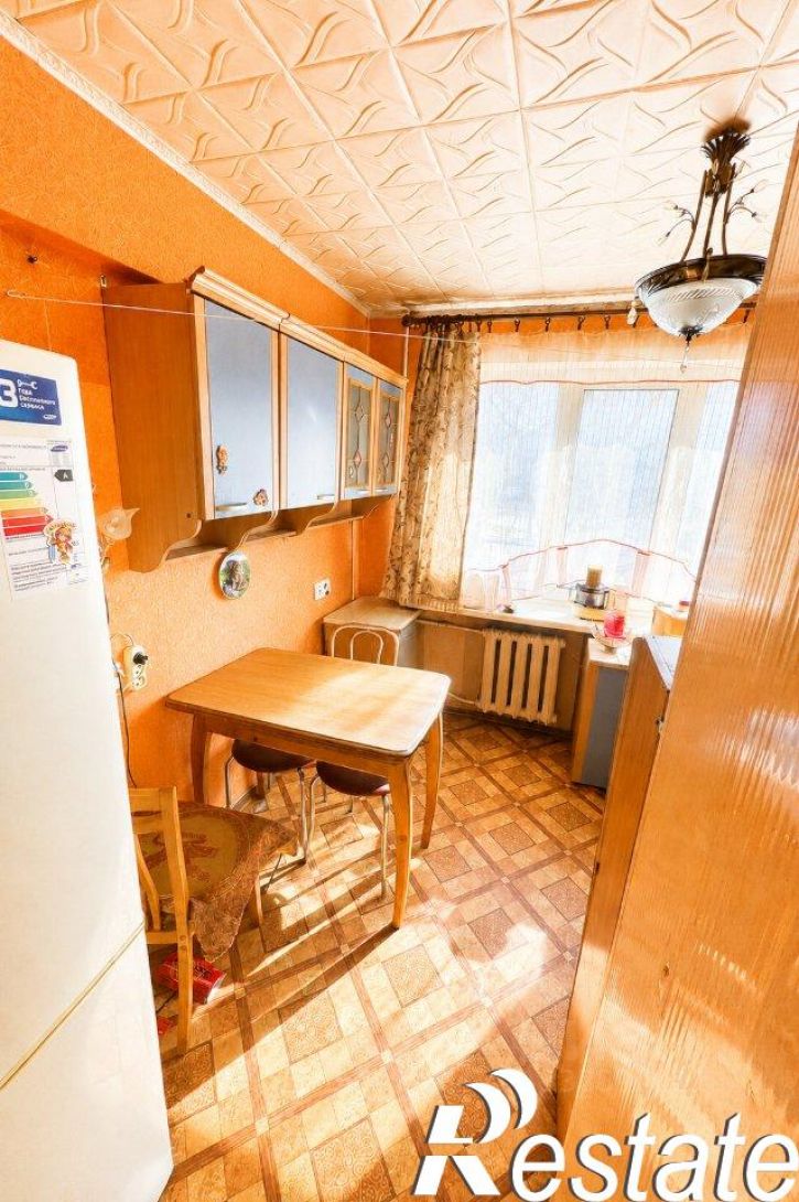 2-комн квартира улица Молодой Гвардии, 64,  д. 64