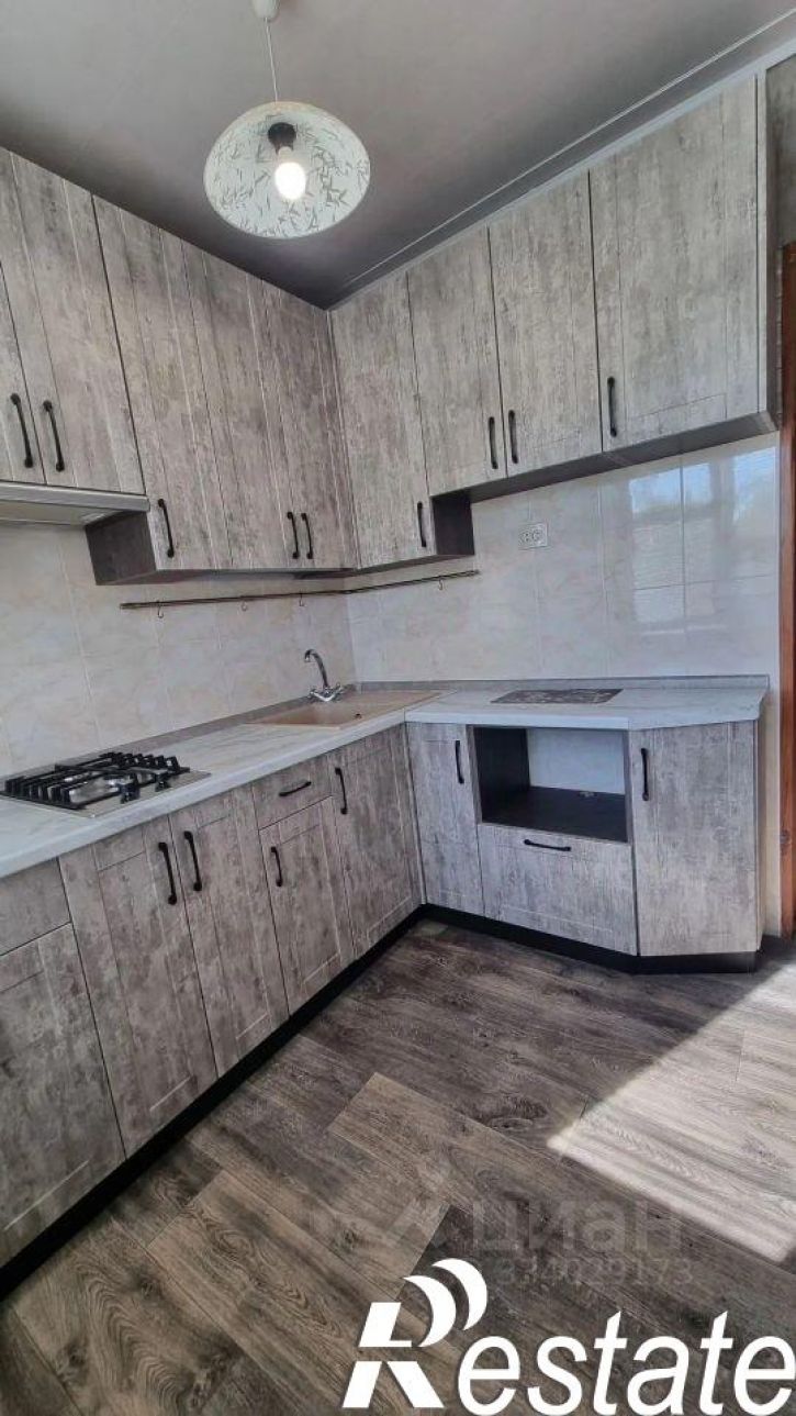 2-комн квартира улица Ульянова, 2,  д. 2