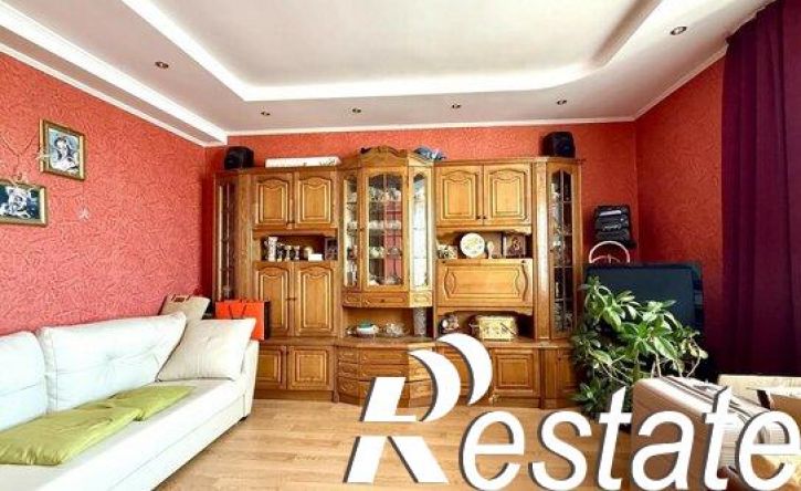 4-комн квартира улица 3 Интернационала, 4,  д. 4