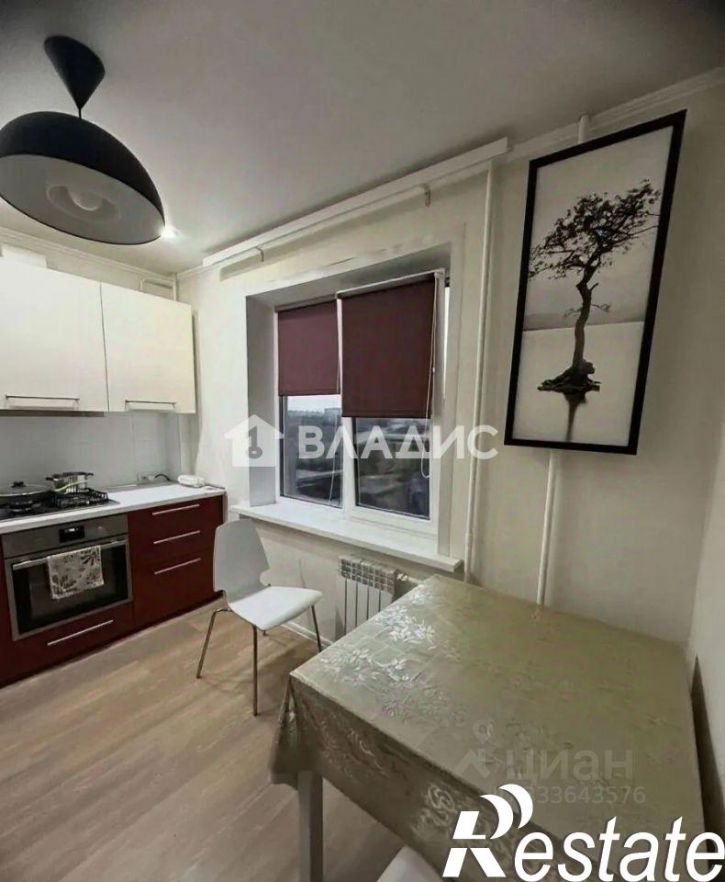 2-комн квартира улица Братьев Ткачёвых, 3,  д. 3