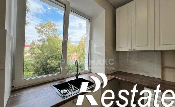 3-комн квартира улица Софьи Перовской, 48А,  д. 48А