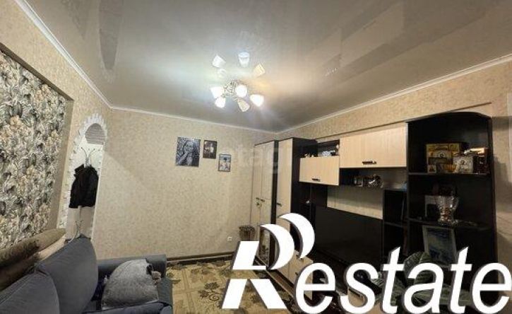 3-комн квартира улица Горбатова, 11,  д. 11