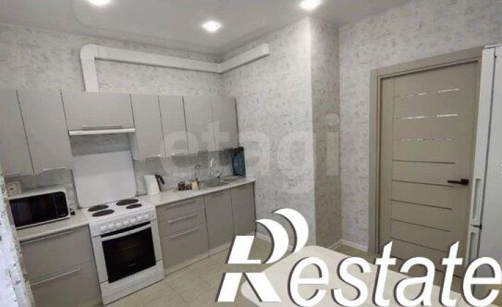 2-комн квартира улица Горбатова, 22,  д. 22