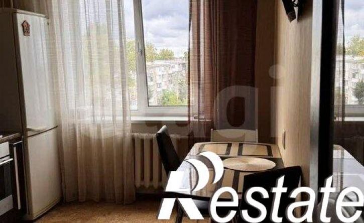 3-комн квартира улица Бурова, 43,  д. 43