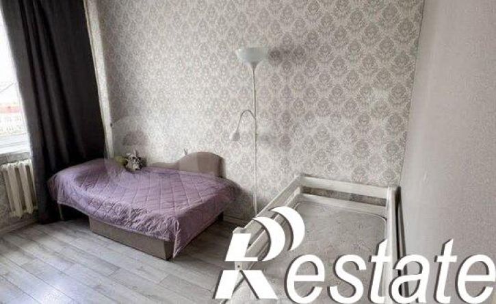 3-комн квартира улица Бурова, 43,  д. 43