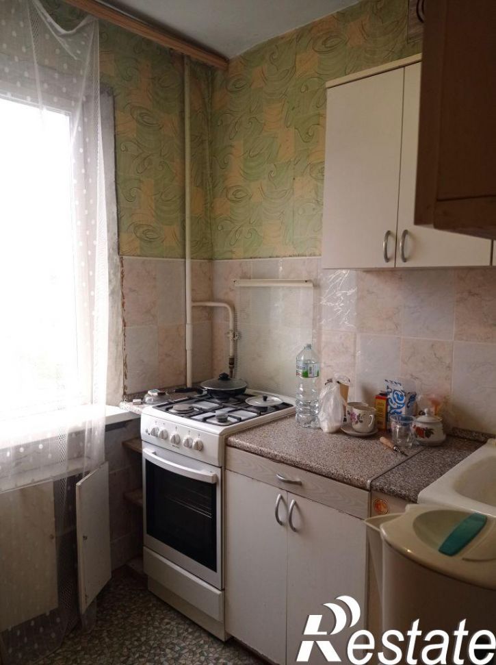3-комн квартира Бежицкая ул, 325