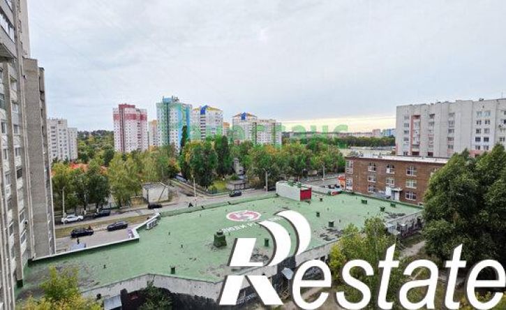 3-комн квартира улица Бурова, 47,  д. 47
