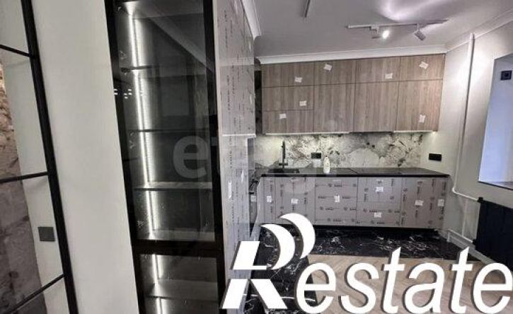 3-комн квартира улица Горбатова, 35,  д. 35