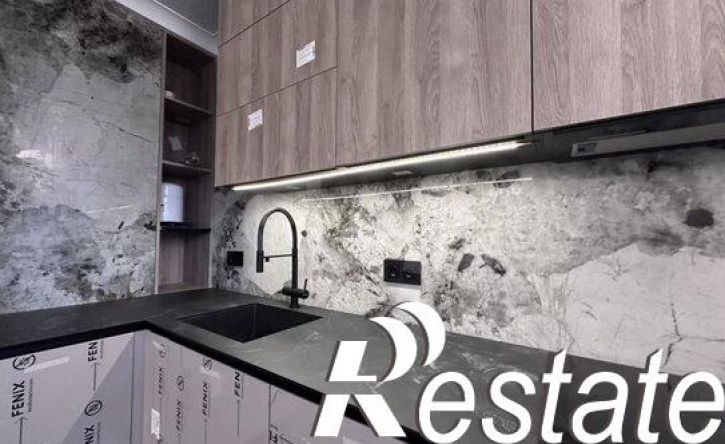 3-комн квартира улица Горбатова, 35,  д. 35