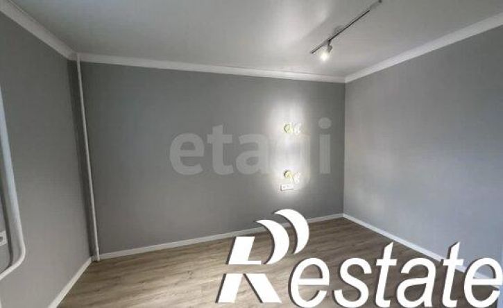 3-комн квартира улица Горбатова, 35,  д. 35